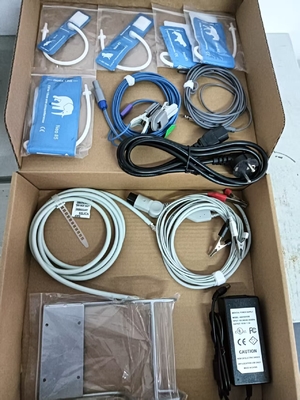 Portable Multi Parameter Patient Monitor untuk dokter hewan