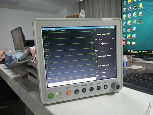 Multi Parameter Patient Monitor with 16 Languages Support ETCO2/2-IBP/Wall Mount/Trolley/CMS Optional and Class II Instrument Certification